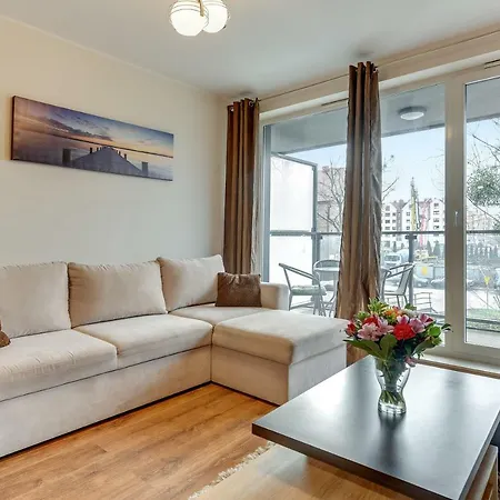 Flats For Rent - Chmielna Riverside 37 Spa&wellness Apartmán *